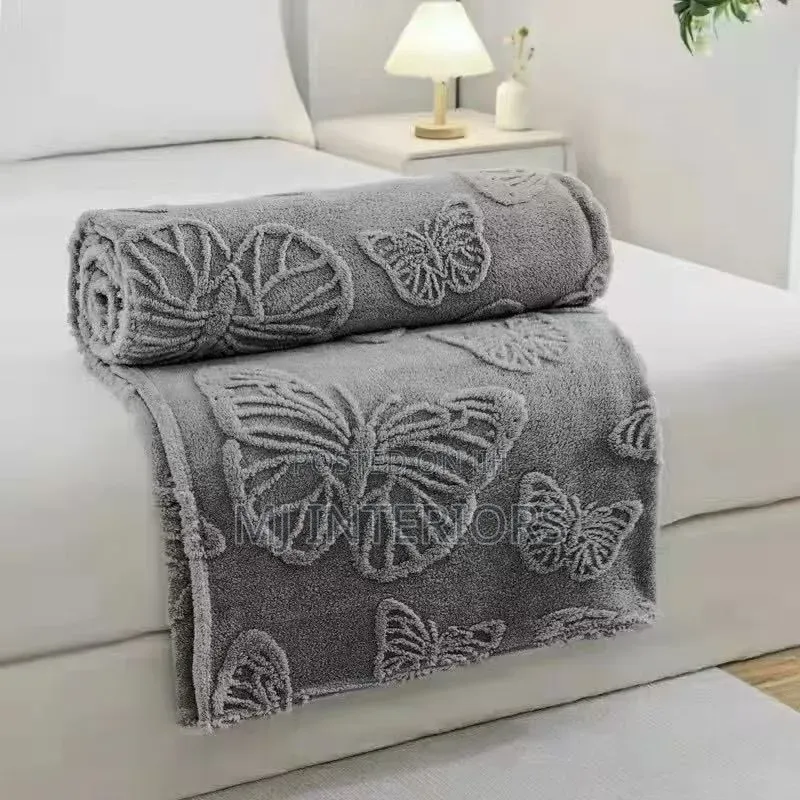 Heavy Weight Flowered Fleece Blankets