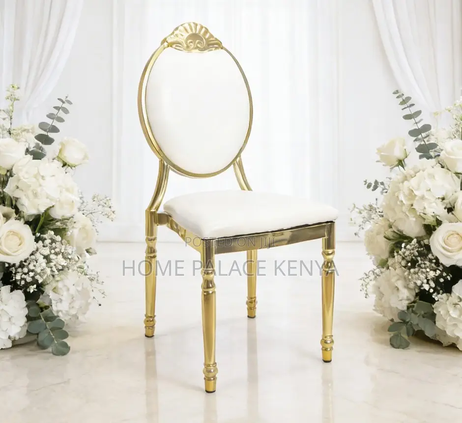 Event Chair: Durable Gold Plated Oval Back Dining Chair