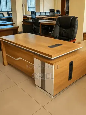 Office Desk : 1.6m Executive Brown Office Desk