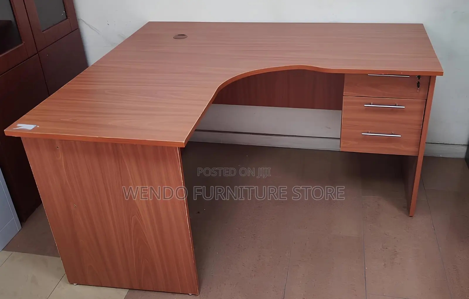 Office Desk; 1.4 Meters Wooden Curved Round Office Desk