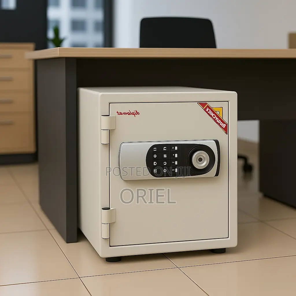 Office Safe : 31kg Diplomat Digital Safe Model 119ek