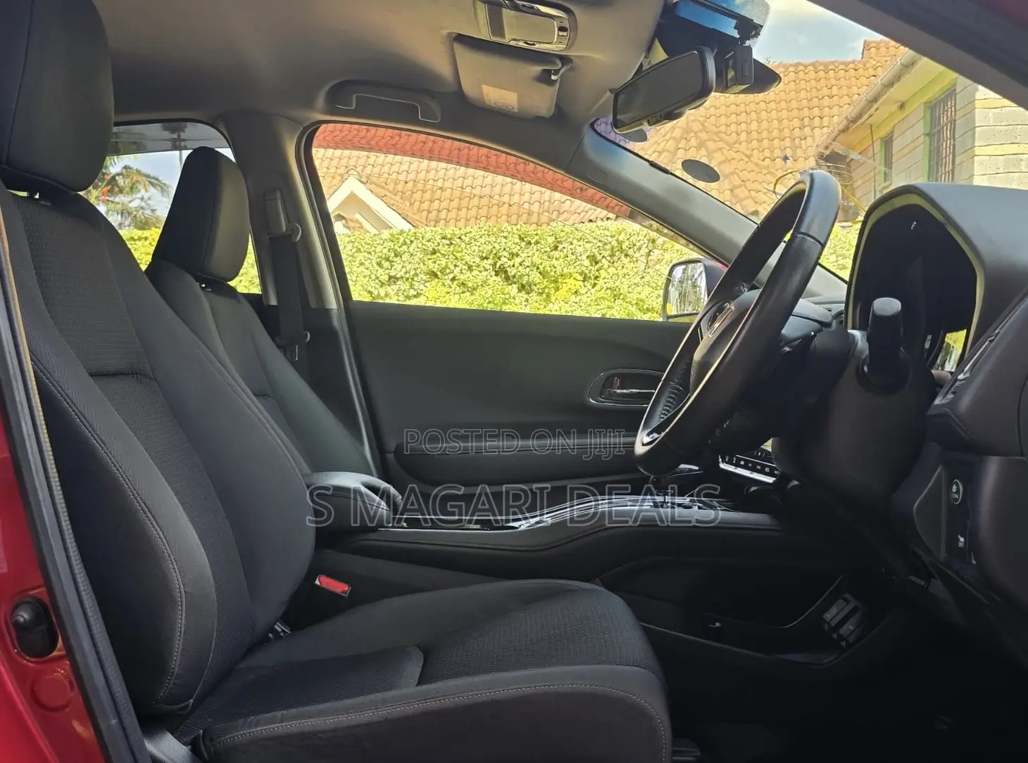 Honda Vezel 1.5 Hybrid 2WD 2018 Red