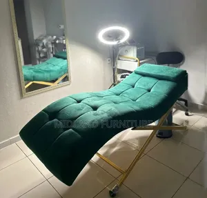 Premium Lash Beds / Salon Beds . Pay on Delivery
