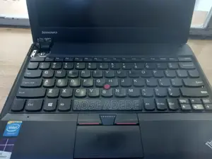 Laptop Lenovo ThinkPad X131e 4GB Intel Celeron HDD 320GB