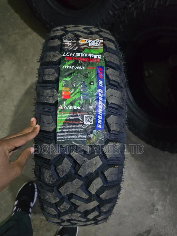 235/65r17 LCH