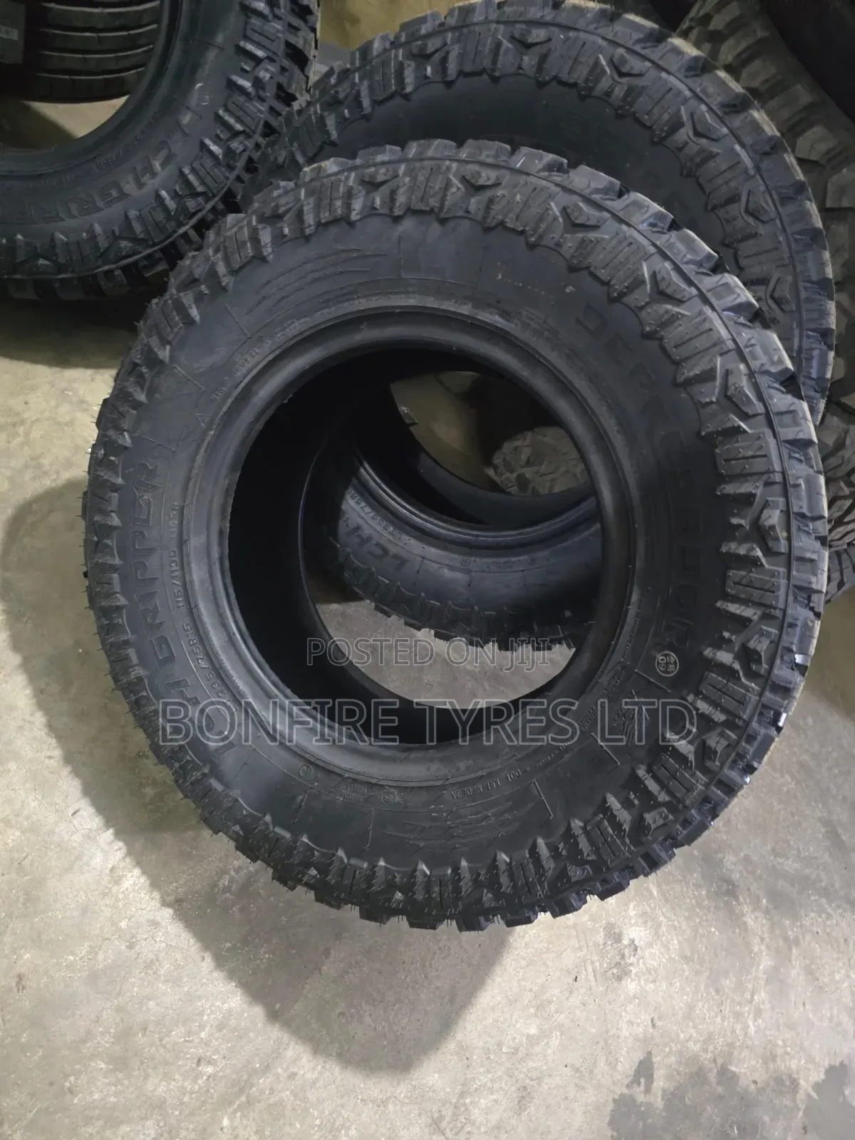 235/65r17 LCH