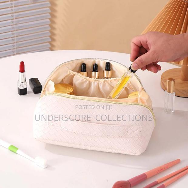 *Woven Texture Cosmetic Bag High Appearance Level Large Capacity - thumbnail 2