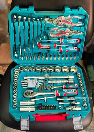 Total 100-Piece Industrial Tool Set (Model Thkthp21006)