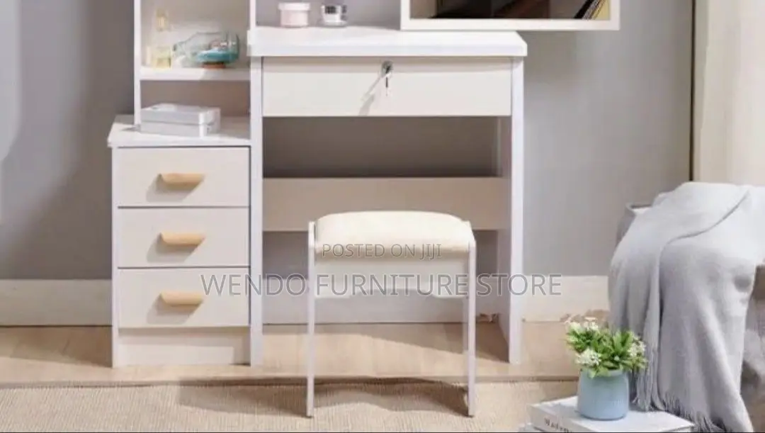 Dressers; Bedroom Style Dressing Make Up Vanity Set