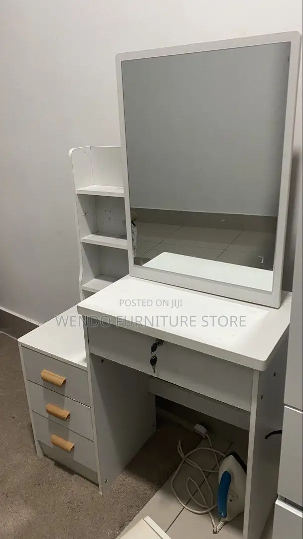 Dressers; Bedroom Style Dressing Make Up Vanity Set