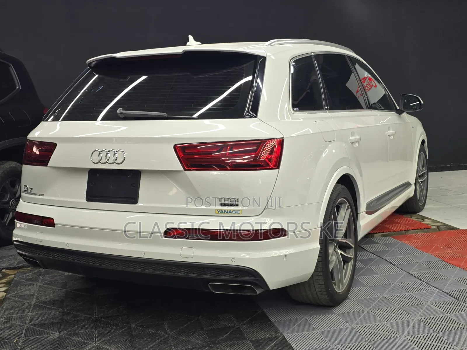 Audi Q7 45 SE Premium AWD quattro 2019 White