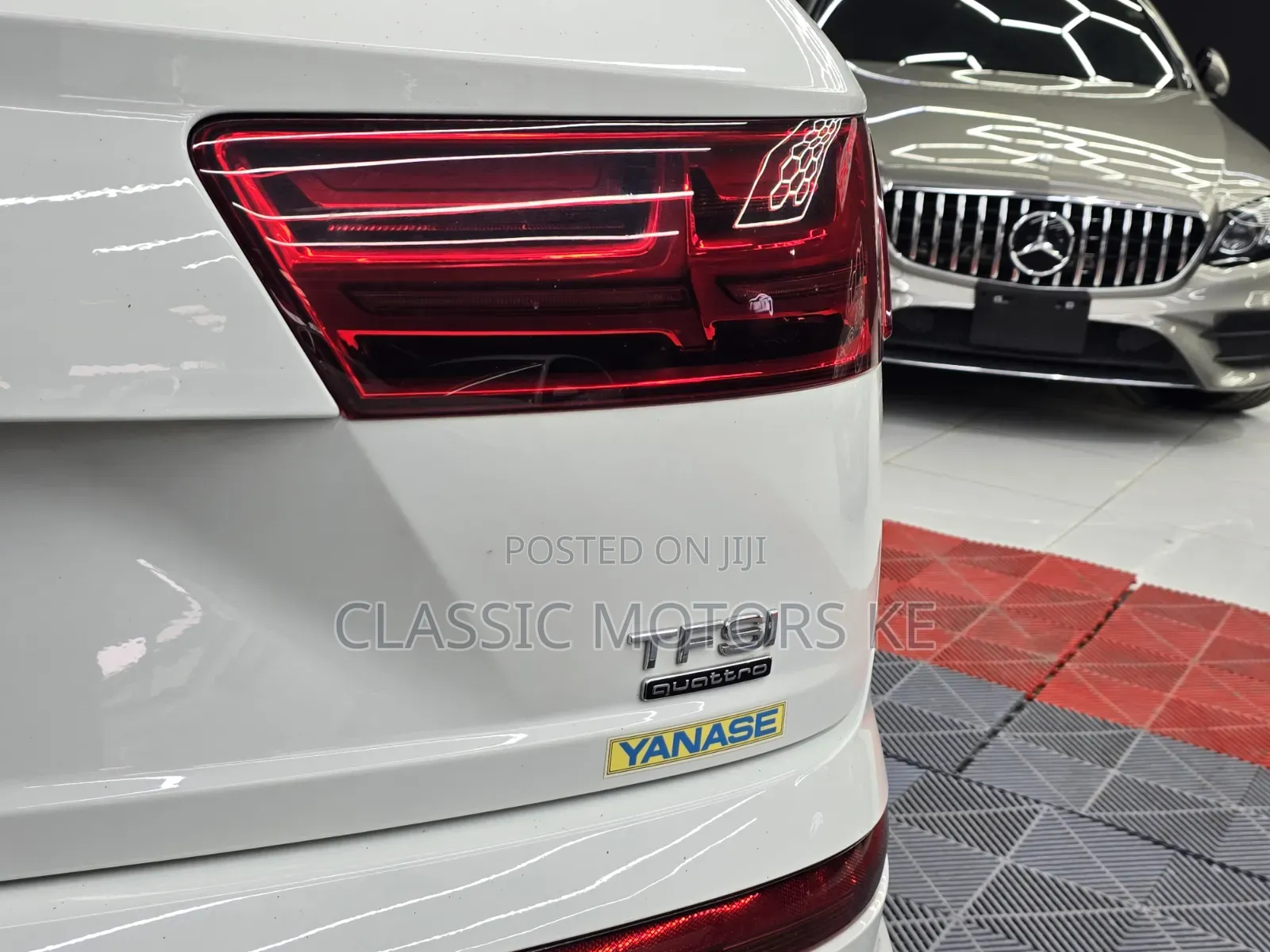 Audi Q7 45 SE Premium AWD quattro 2019 White