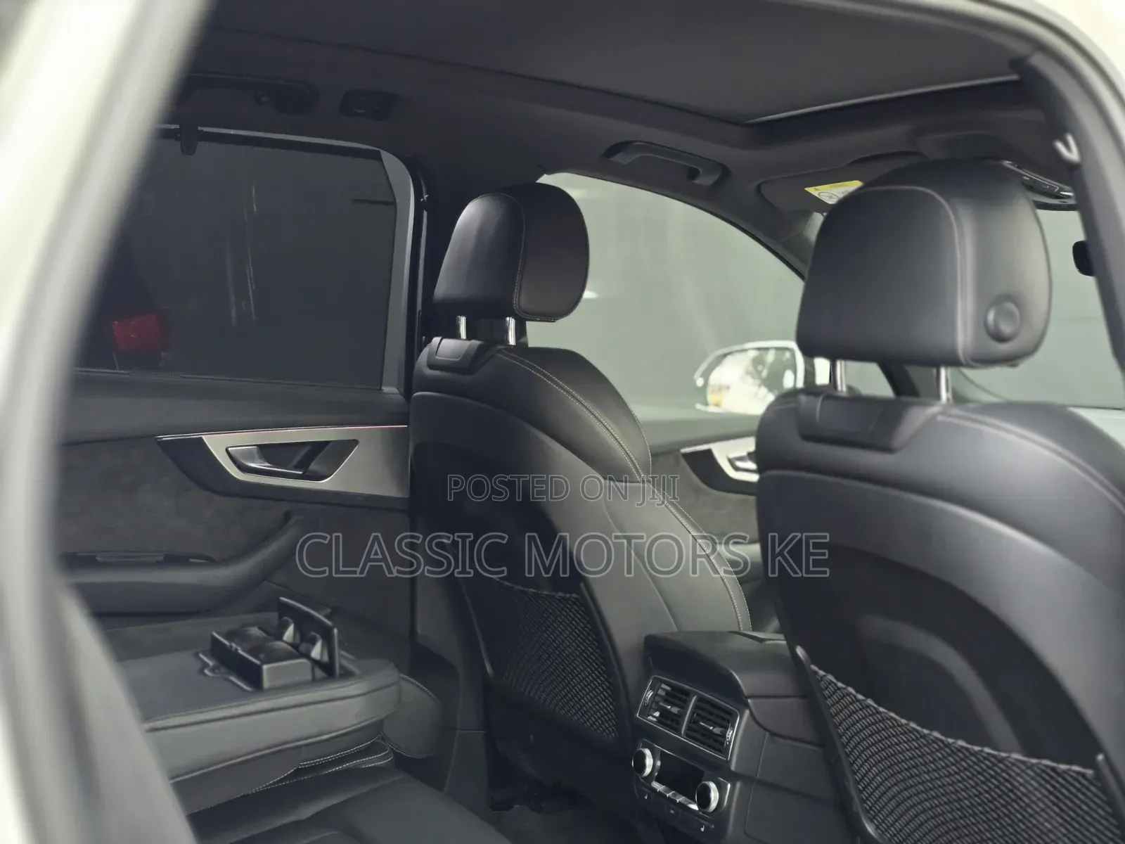 Audi Q7 45 SE Premium AWD quattro 2019 White