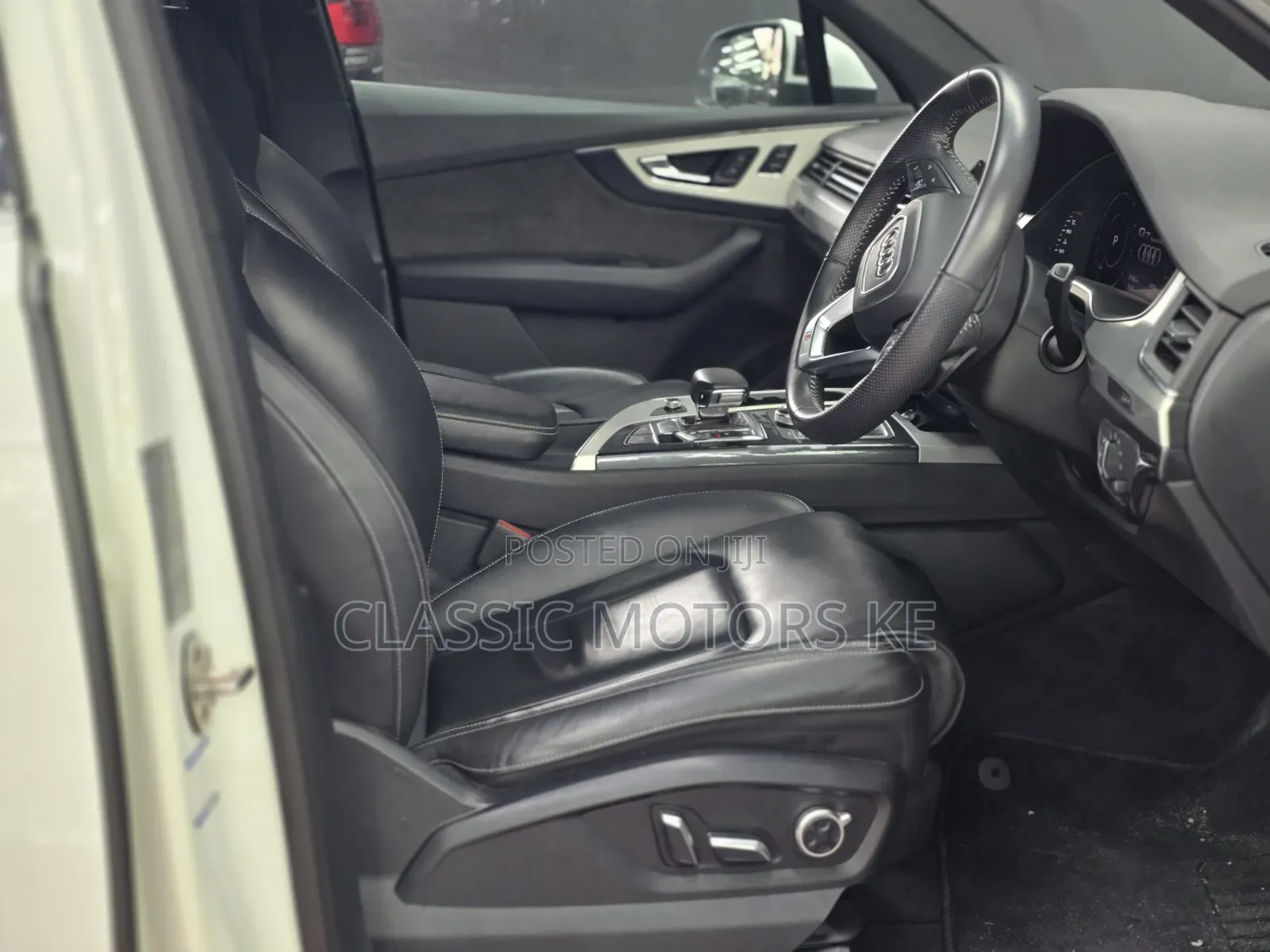 Audi Q7 45 SE Premium AWD quattro 2019 White