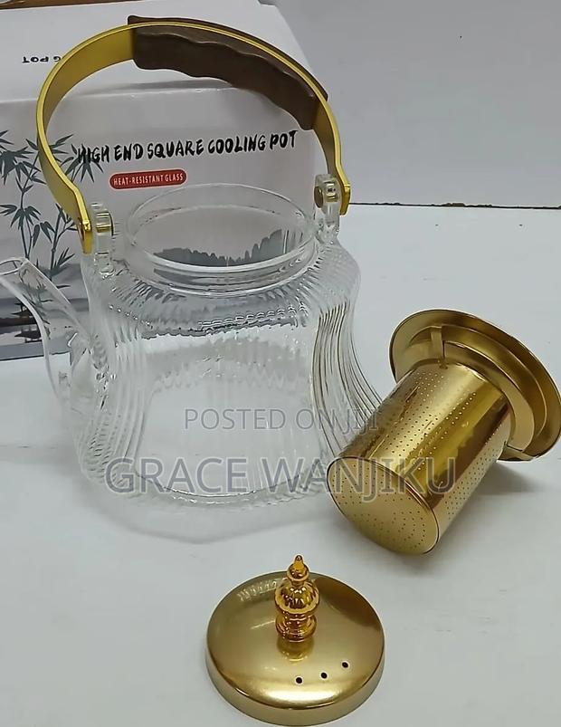 Heat Resistant Glass Teapot With Strainer Infuser