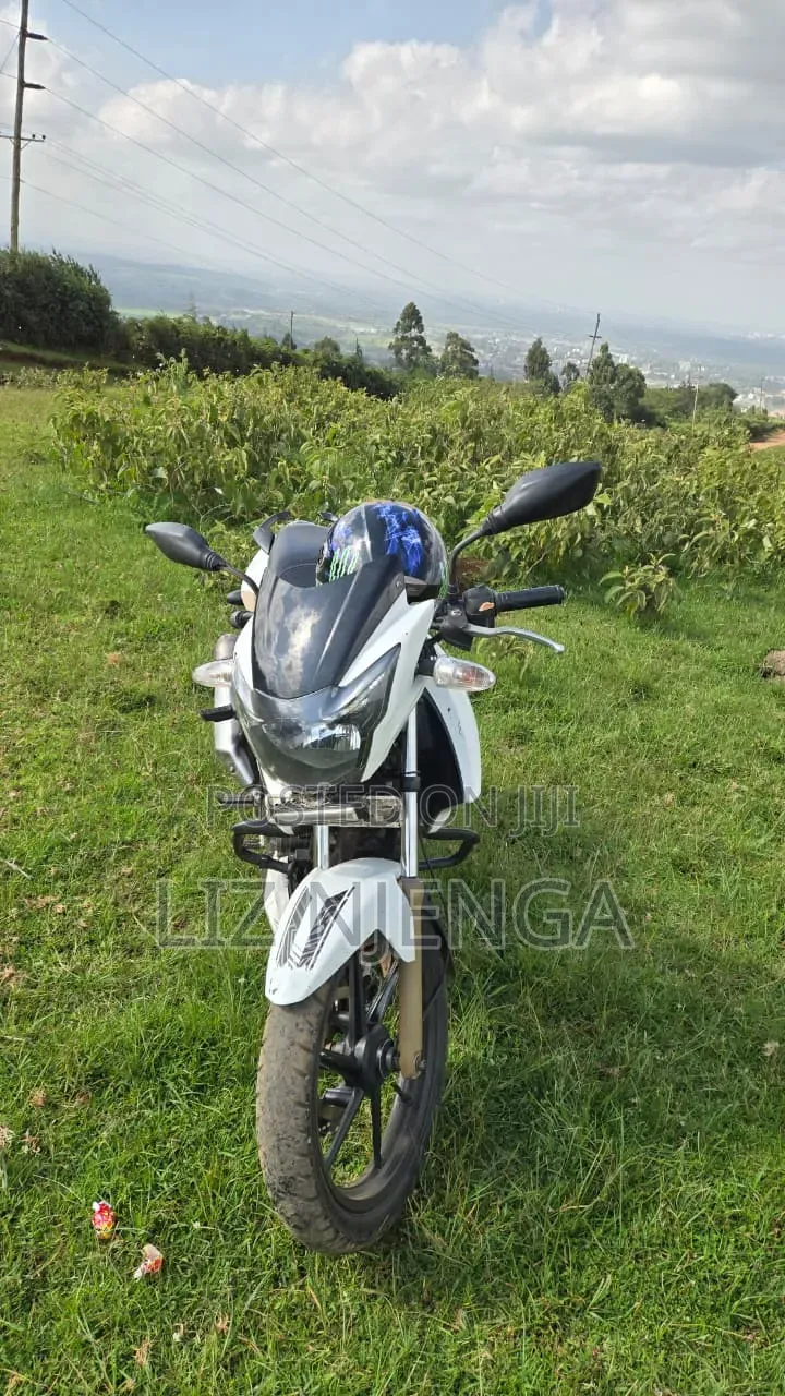 TVS Apache 180 RTR 2019 Red