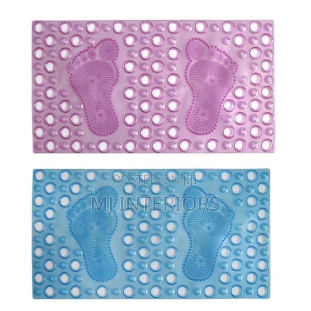 Quick -Dry Anti Skid Bath Mat - main view