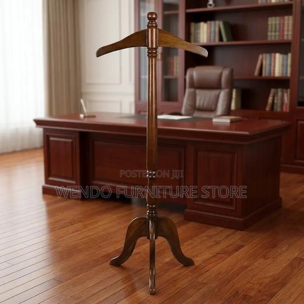 Hangers; Mahogany Executive Coat Acquree Hangers