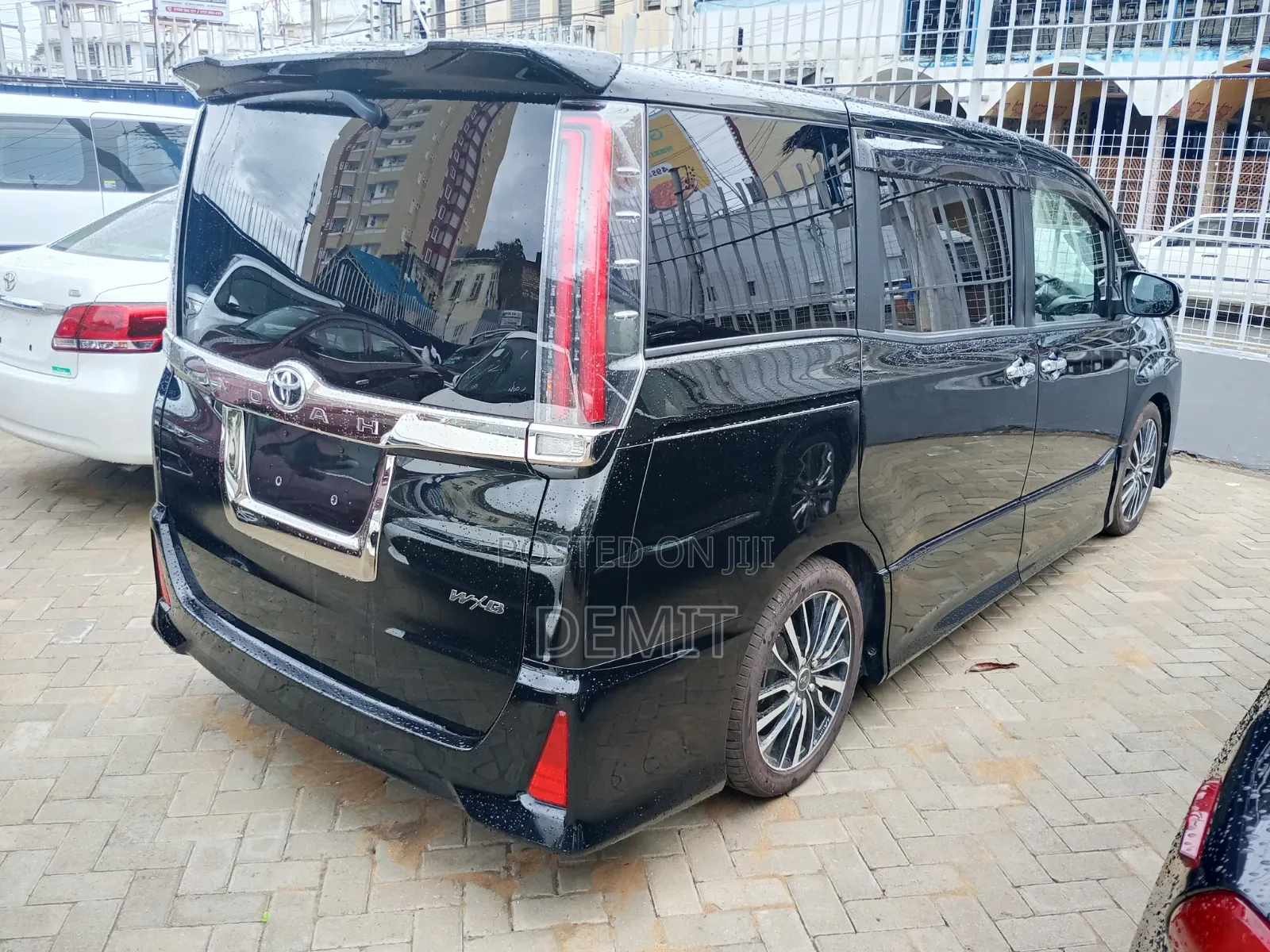 Toyota Noah 2.0 FWD (7 Seater) 2019 Black