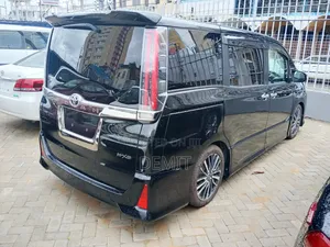 Toyota Noah 2.0 FWD (7 Seater) 2019 Black