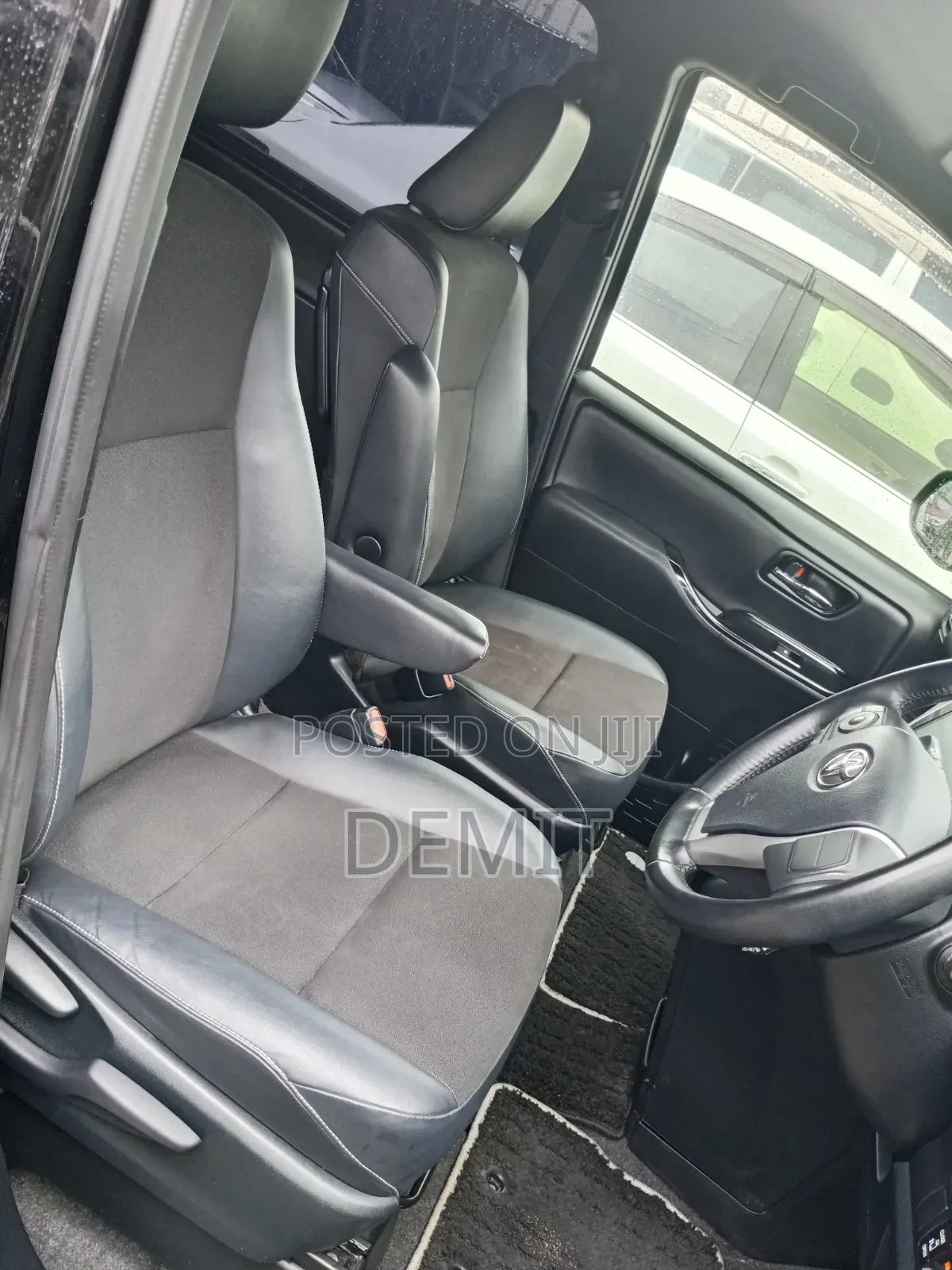 Toyota Noah 2.0 FWD (7 Seater) 2019 Black