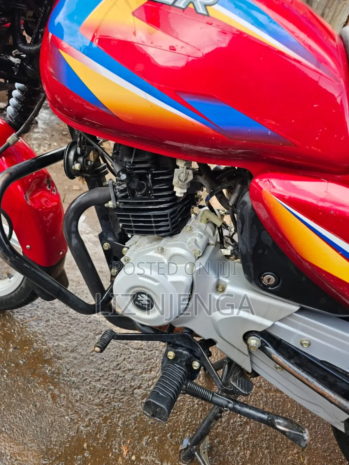 Bajaj Boxer 125 2025 Red