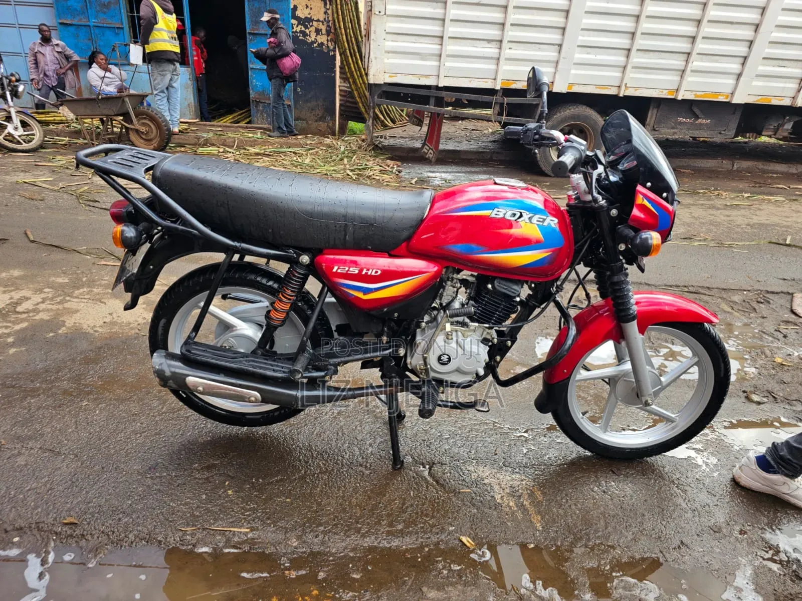 Bajaj Boxer 125 2025 Red