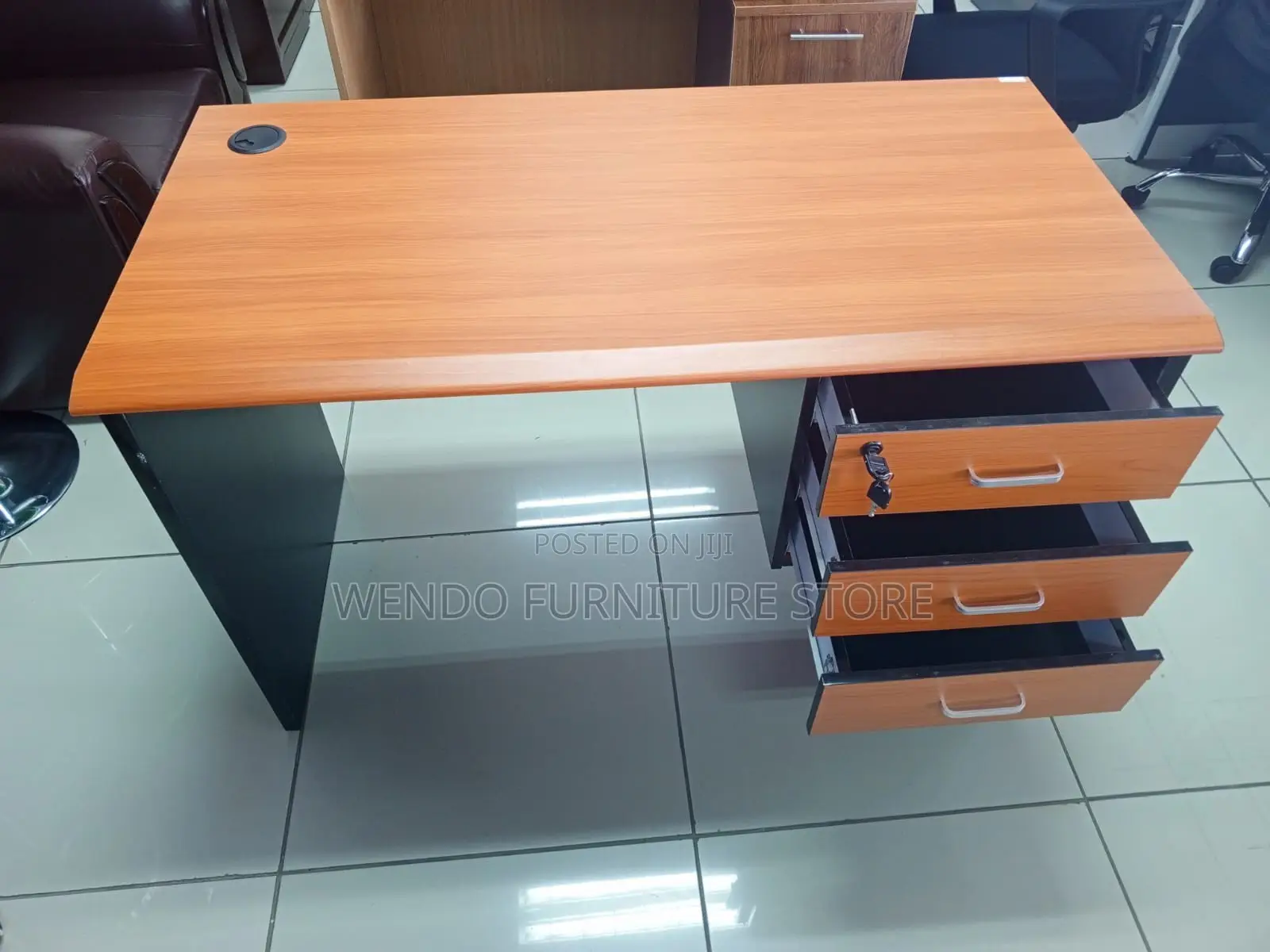 Office Desk; 1200mm Brown Top Desk With Drawers