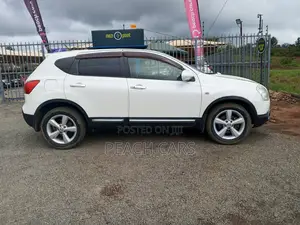 Nissan Dualis 2012 White