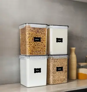 Restocked 4pcs Bpa Free Airtight Food Storage Containers.