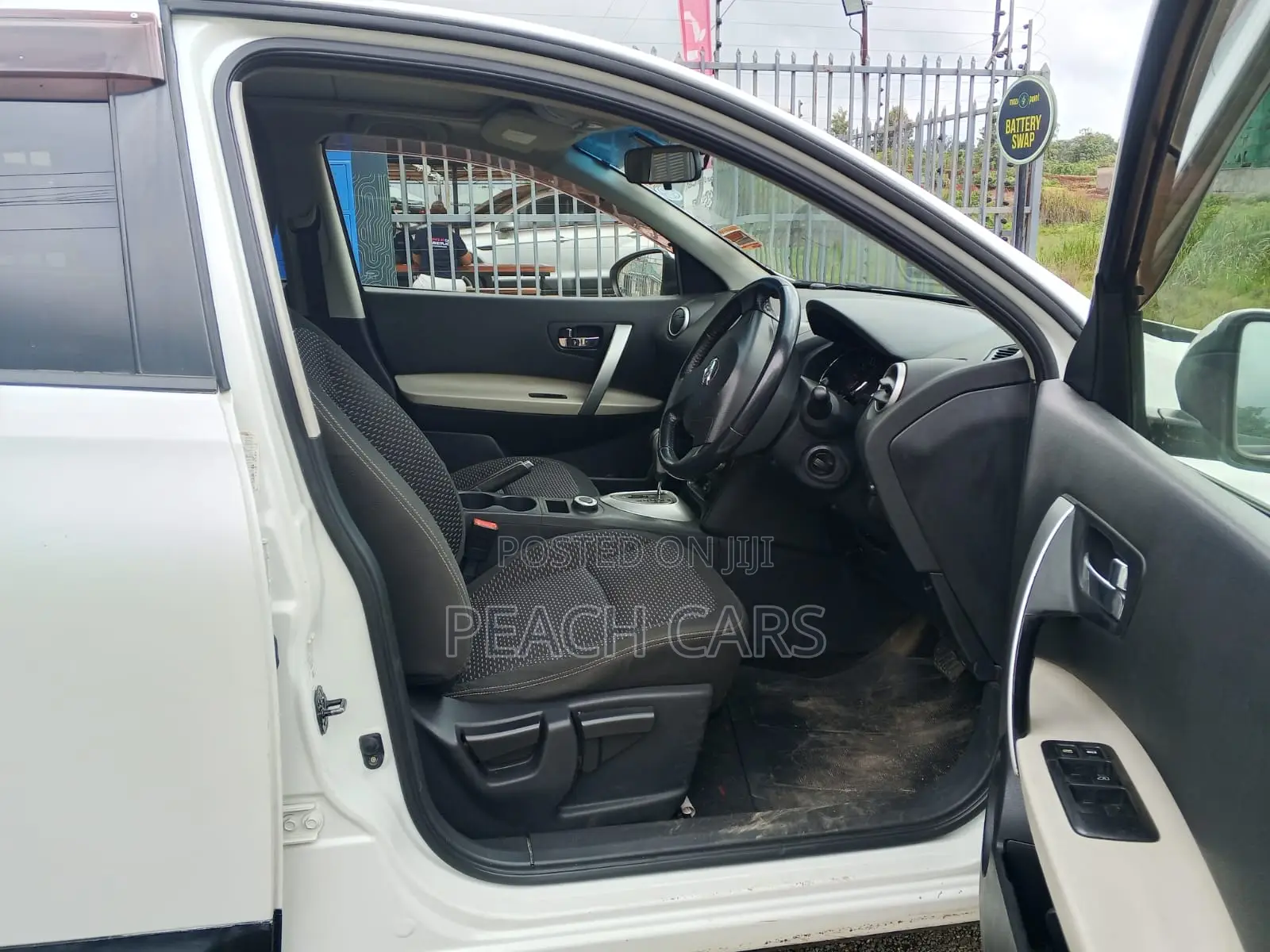 Nissan Dualis 2012 White