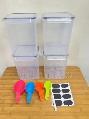 Restocked 4pcs Bpa Free Airtight Food Storage Containers.