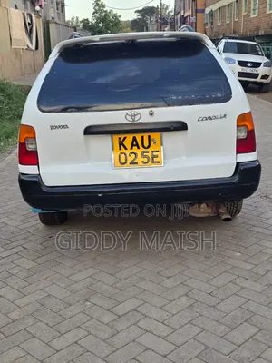 Toyota Corolla G-Touring 2000 White