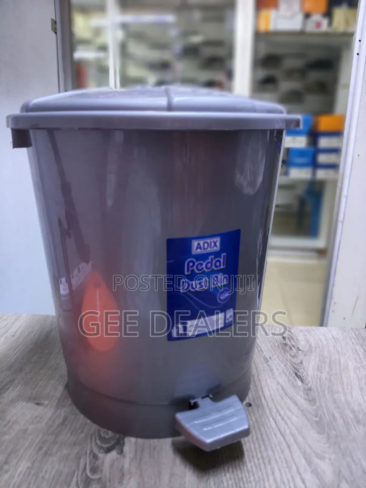 10litres Pedal Dustbin,