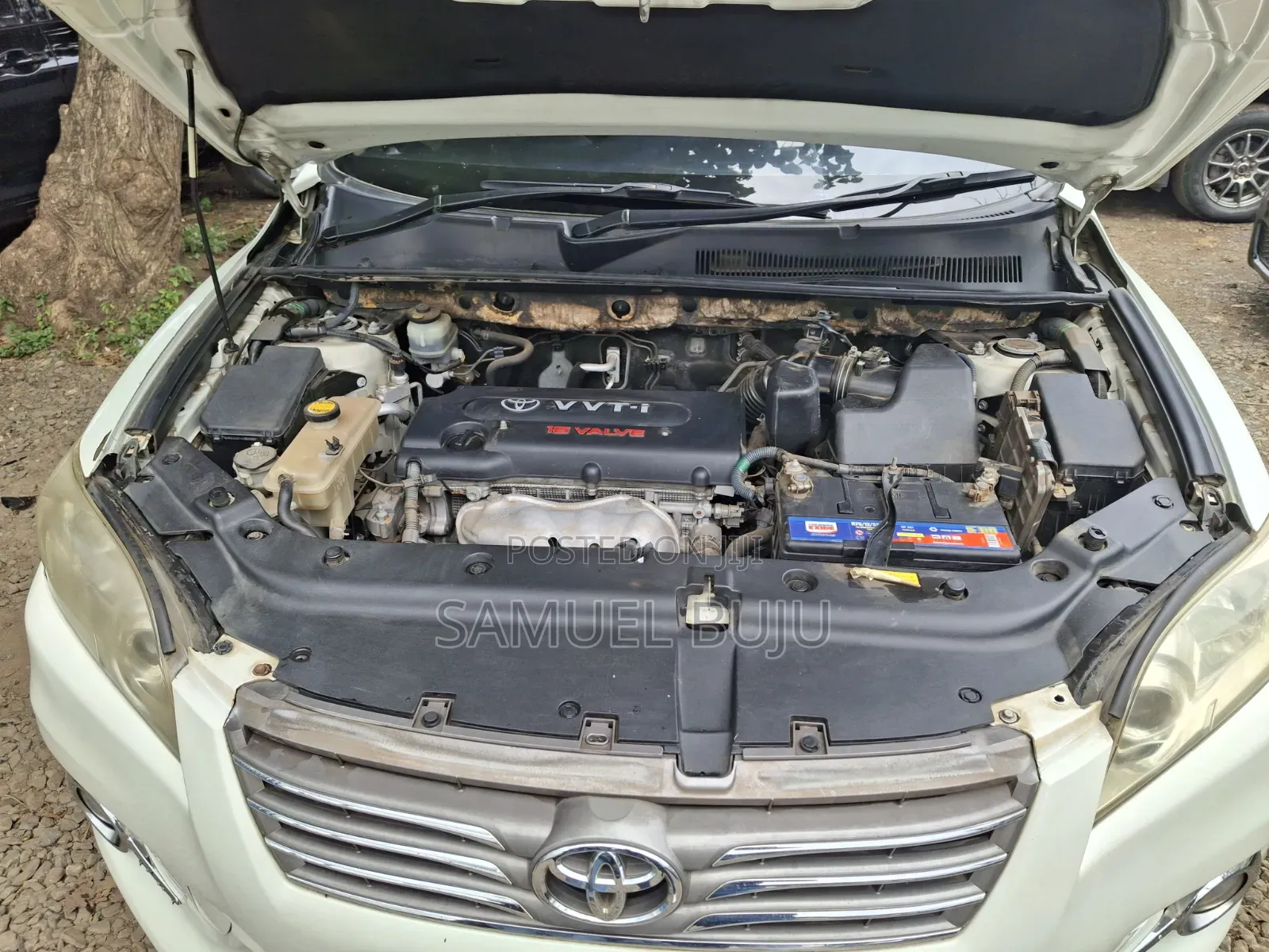 Toyota Vanguard 2011 White