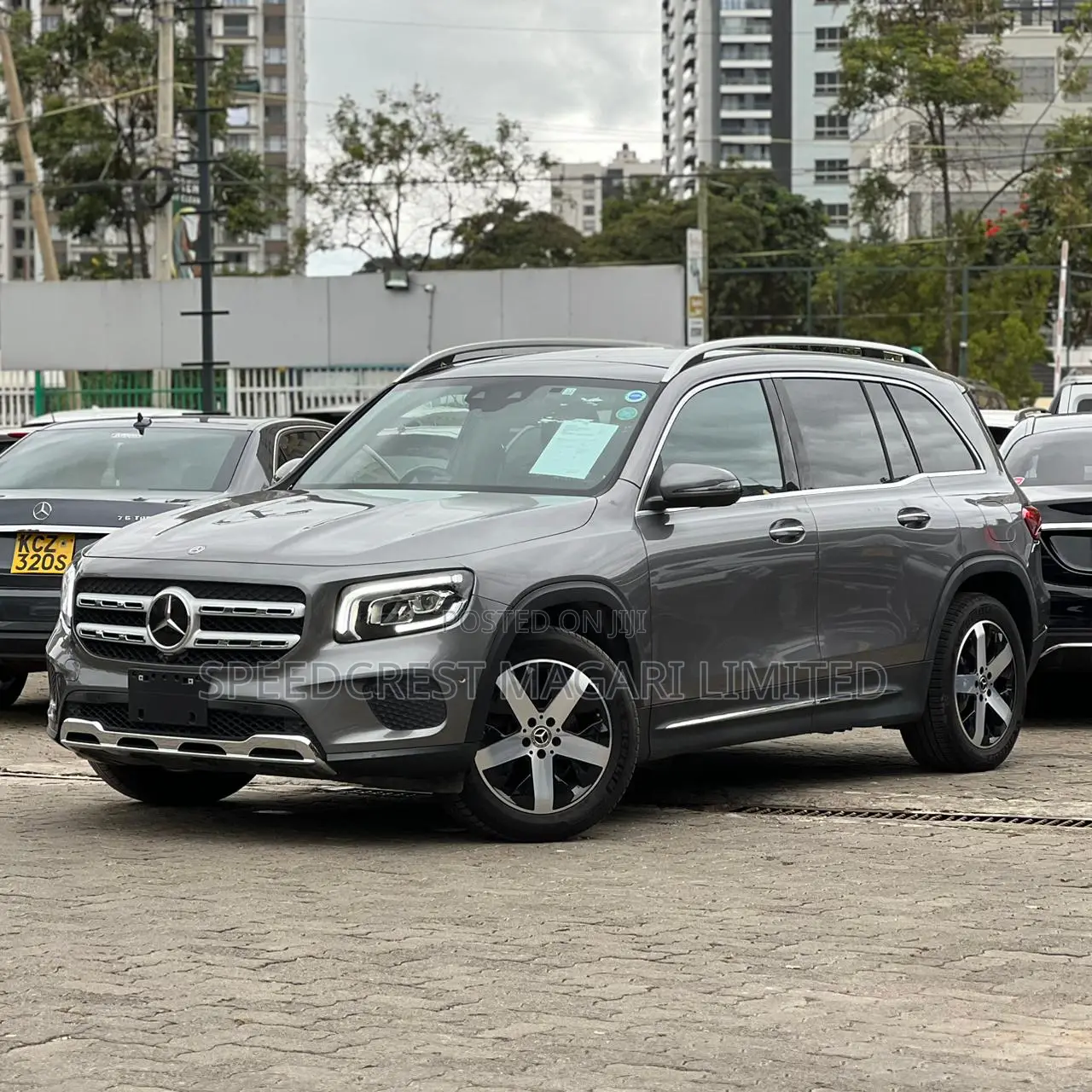 Mercedes-Benz GLB-Class GLB 200 d 2020 Gray