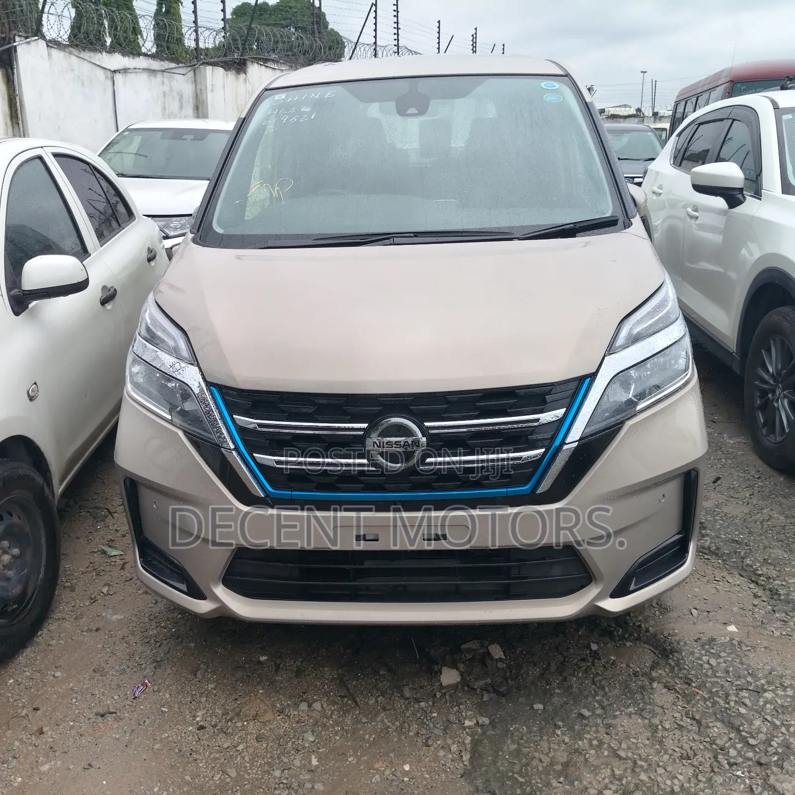 Nissan Serena 2019 Ivory