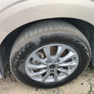 Nissan Serena 2019 Ivory