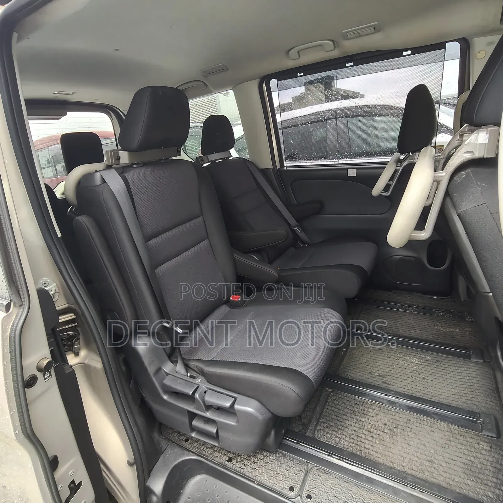 Nissan Serena 2019 Ivory