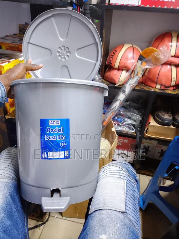 Office Pedal Dust Bin