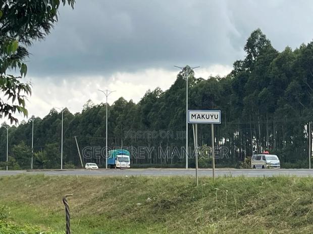 Prime 40x80 Commercial Plot for Sale in Makuyu – Touching Tarmac Road