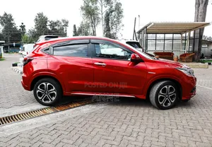 Honda Vezel 2019 Red