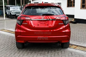 Honda Vezel 2019 Red