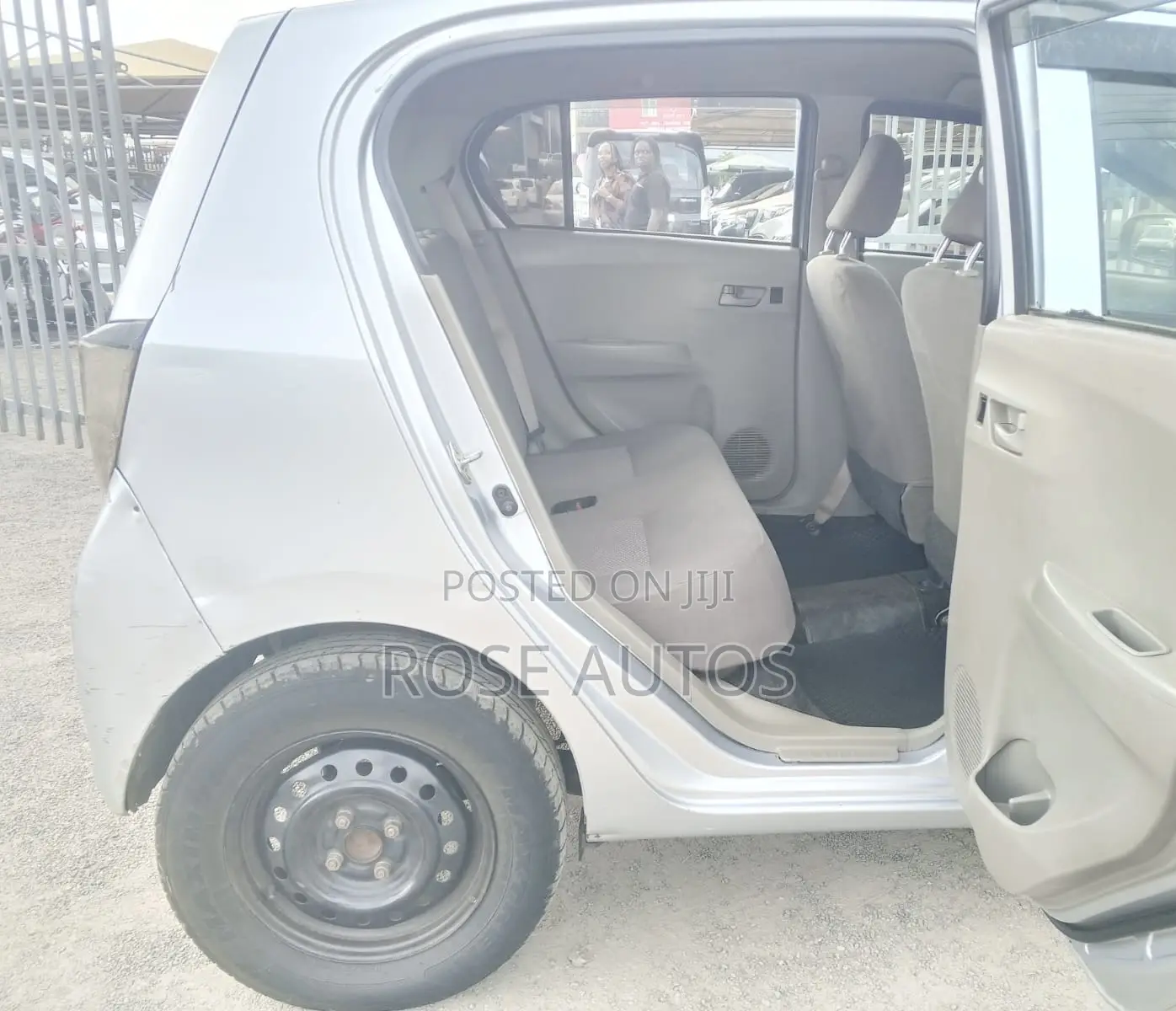 Daihatsu Mira 2015 Silver