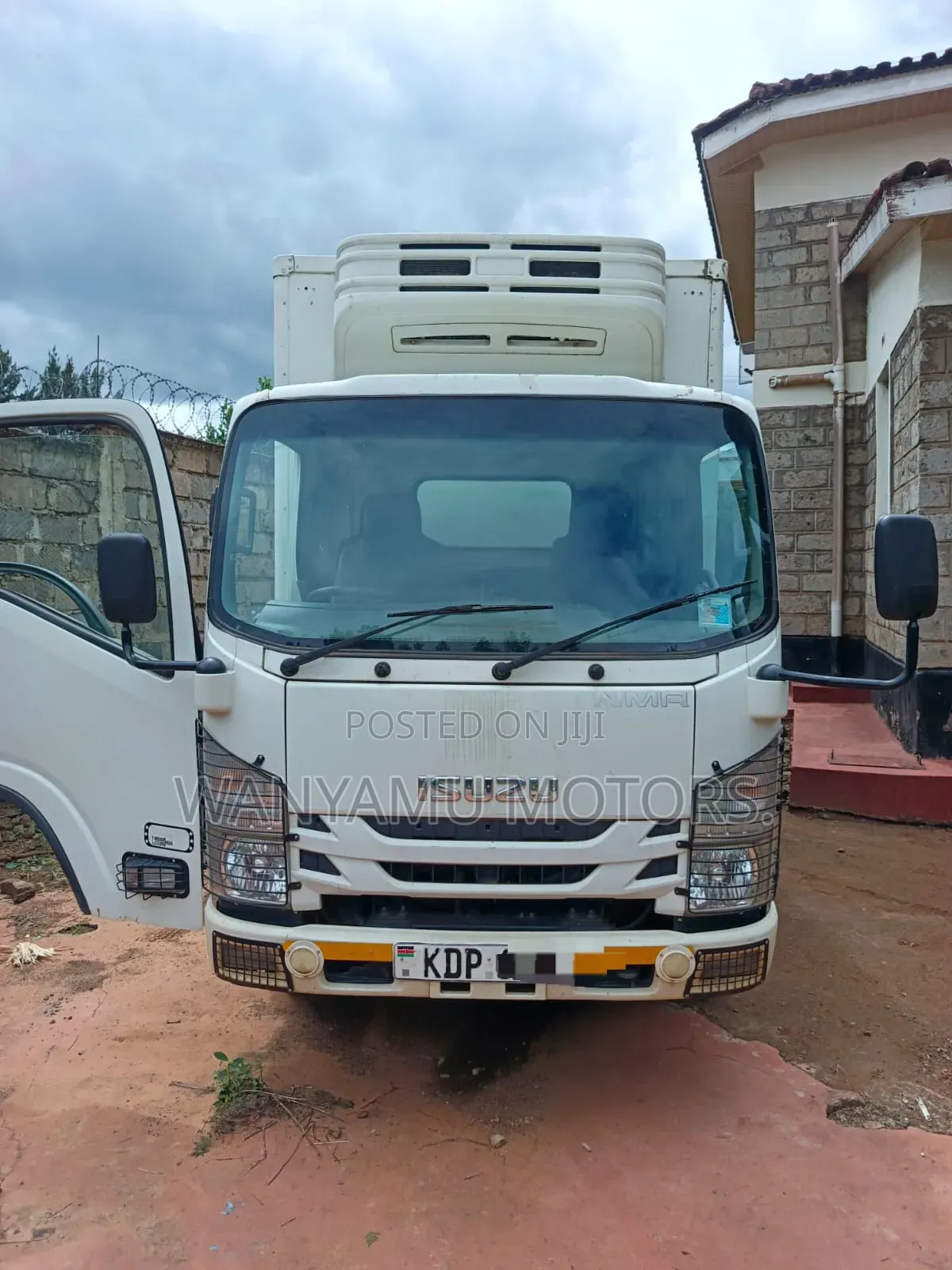 Isuzu NMR 2024