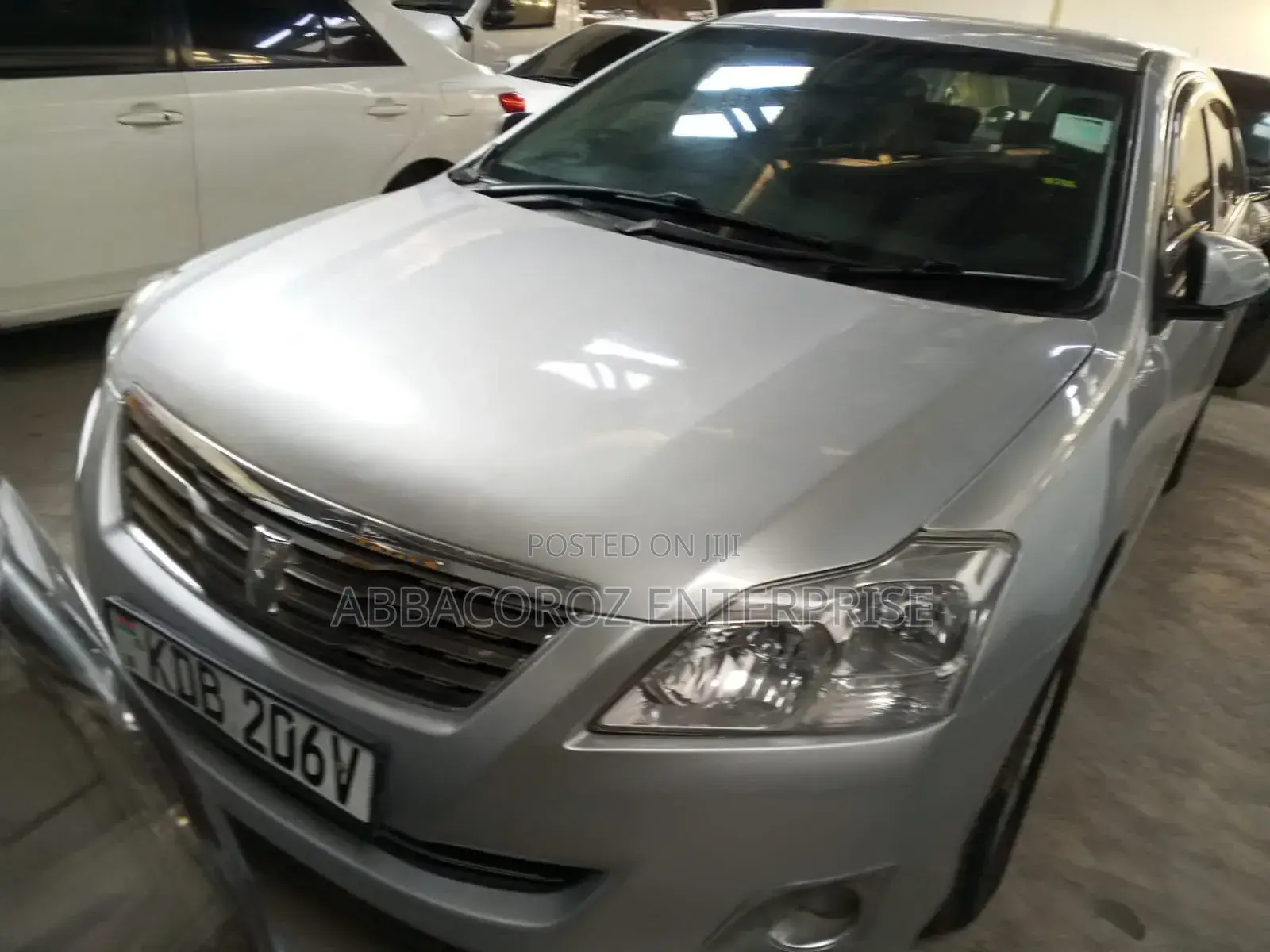 Toyota Premio 2015 Silver