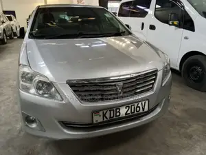 Toyota Premio 2015 Silver