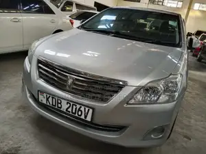 Toyota Premio 2015 Silver