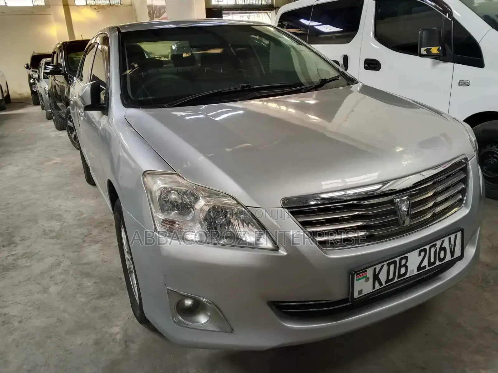 Toyota Premio 2015 Silver