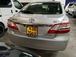 Toyota Premio 2015 Silver